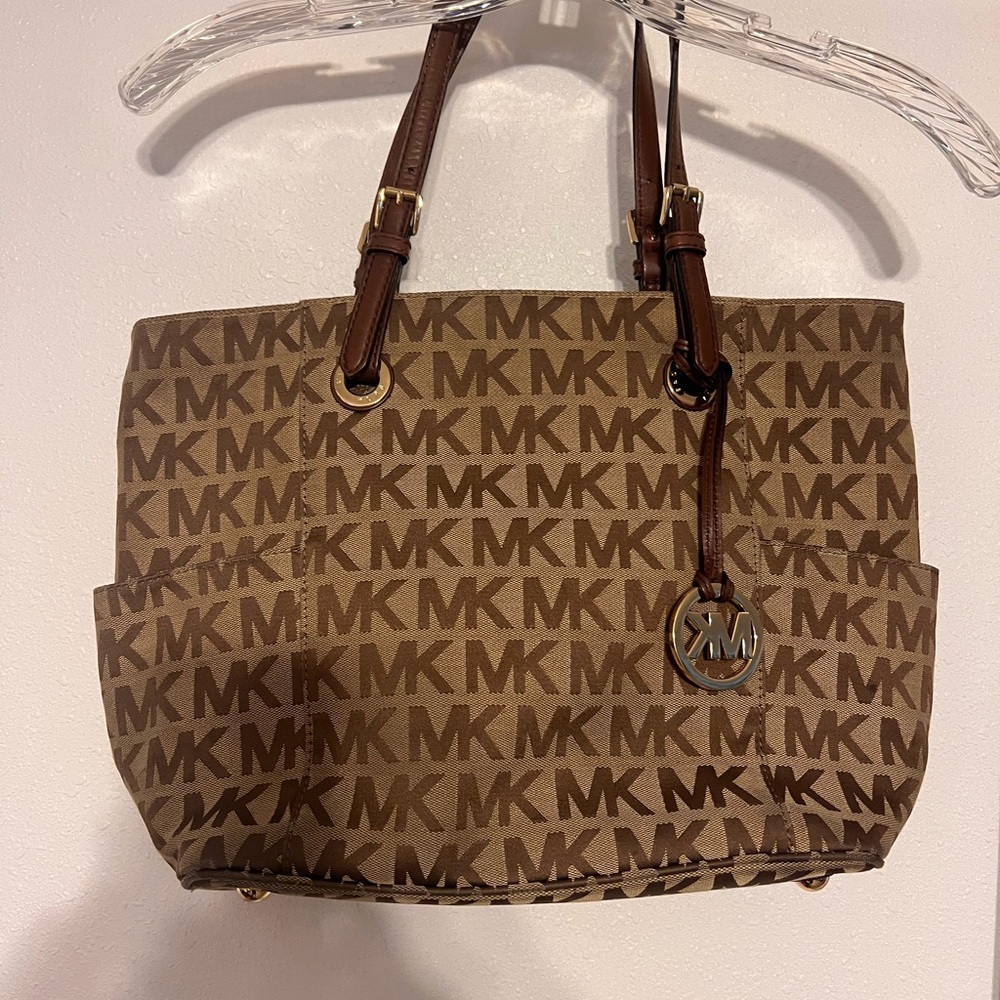 Mk purse